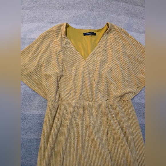 Sugar lips women's yellow maxi dress size medium - Picture 2 of 5